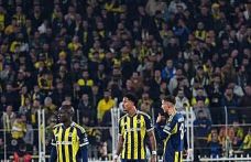 Jayden Oosterwolde ve Fred, cezalı duruma düştü