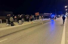 Adana’da belediye otobüsüyle çarpışan motosiklet sürücüsü genç, hayatını kaybetti