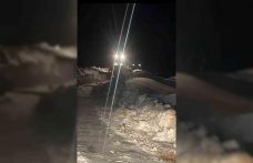 Muş’ta fırtına nedeniyle köy yolu ulaşıma kapandı