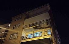 Üsküdar’da binanın balkonunda kısmi çökme meydana geldi