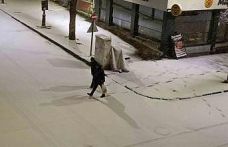 Kars’ta Nisan sürprizi: Şehir merkezi 5 dakikada beyaza büründü