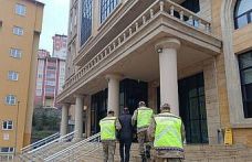 Kesinleşmiş hapis cezası olan firari yol kontrolünde yakayı ele verdi