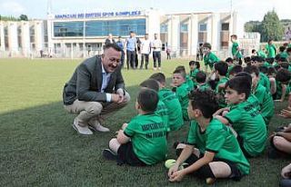 Adapazarı futbol okulu açıldı