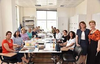 Başkan Şahin çalışan kadınları ziyaret etti