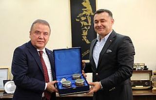 Böcek’ten Alanya’nın cadde ve sokaklarını...