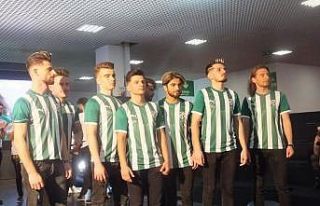 Bursalı kuaförlerin Bursaspor aşkı