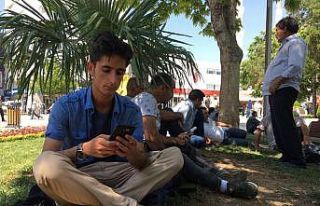 Elazığ’da sıcaklar arttı, termometreler 42 dereceyi...