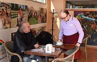 Gökkuşağı Kafe çalışmalarını sürdürüyor