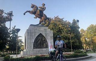 “Her pedal bir umut” diyerek Türkiye’yi geziyor