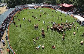 Hünkar Çayırı’nda pehlivanlar geçidi