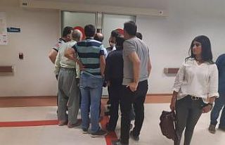 Kafasına tuğla düşen çocuk ağır yaralandı