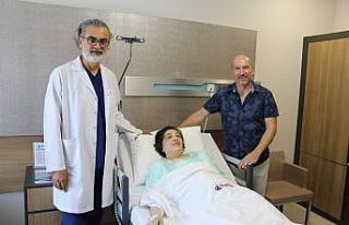 Karnından 10 kiloluk kist çıktı