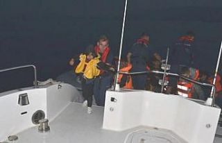 Kuşadası Körfezi’nde 15’i çocuk 40 kaçak...