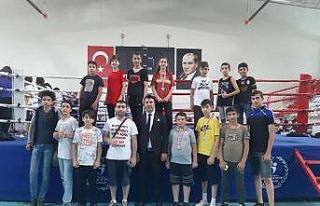Malatya sporcular muaythai şampiyonasında 5 madalya...