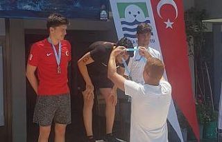 Malatyalı  yüzücü şampiyon