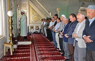 Muhammed Mursi için gıyabi cenaze namazı