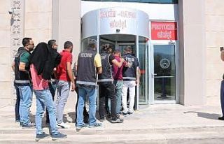 Niğde’de oto ekspertizli dolandırıcılık zanlıları...