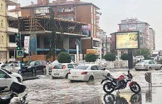 Niğde, sağanak yağışa teslim oldu!