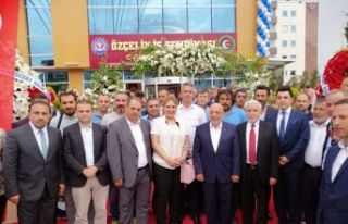 Özçelik-İş Sendikası yeni genel merkezine kavuştu