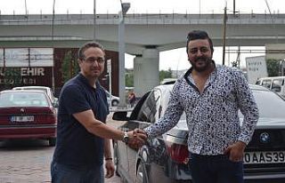 (Özel)Denizli’de ‘0’ ve 2. el araç satıcıları...