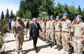 Rektör Turgut jandarma teşkilatının 180. kuruluş...