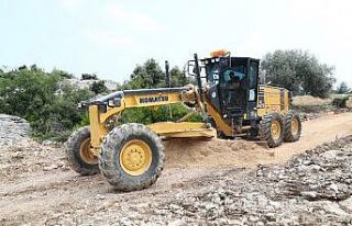 Tarsus’taki afetin yaraları sarılıyor