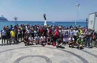 Trafik terörü kurbanı bisikletçiler için Kuşadası’nda...