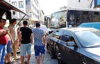 Tuzla’da feci kaza: 10 yaralı