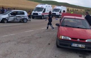 Zincirleme trafik kazası: 5 yaralı