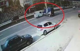 1’i ağır 2 kişinin yaralandığı kazanın görüntüleri...