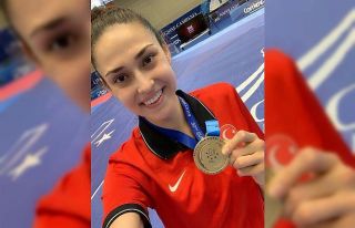 Açıköğretim öğrencisi gururlandırdı