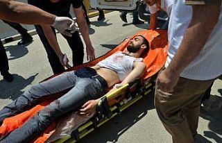 Adana Adliyesi’nde bıçaklı kavga: 1’i ağır...