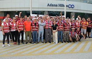 Adana’da otel işçileri grevde