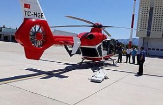 Ambulans helikopter 74 yaşındaki hasta için havalandı