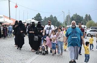 Araplar Uludağ’a akın etti