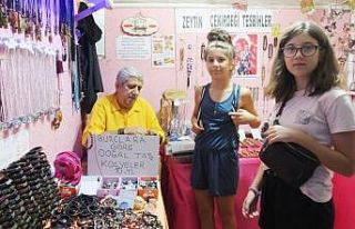 Balıkesir’de el emekleri gece pazarında satışa...