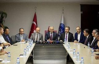 Başkan Büyükkılıç, ilçe belediye başkanları...