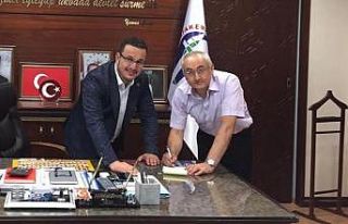 Başkan Kanar kurban vekaletini Tük Kızılayı’na...