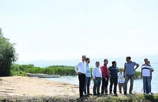 Başkan Kocaman Eşme sahilinde çalışmaları inceledi