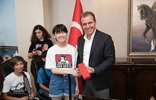 Başkan Seçer, Tatar ve Japon öğrencilerle buluştu