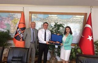 Başkan Tekin Karayolları 14. Bölge Müdürlüğünü...