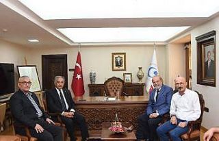 Besni Eğitim Vakfı, Rektör Turgut ile bir araya...