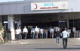 Bingöl’de minibüs ile otomobil çarpıştı: 1...