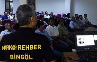 Bingöl’de sağlıkçılara uyuşturucuyla mücadele...