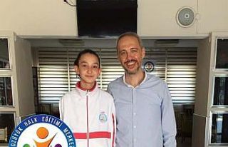 Bozüyük Halk Eğitimi Merkezi milli takıma sporcu...