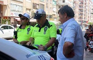 Ceza kesen polise tuhaf tepki!