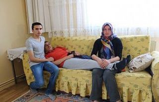 Çilekeş anne çocuklarının eğitimi için yardım...