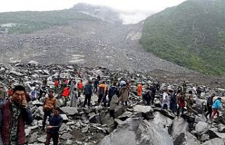 Çin’de heyelan: 15 ölü