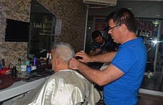 Didim’de berberler çırak sorunu yaşıyor