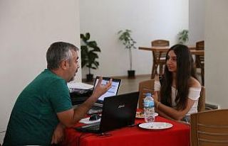 Efeler Belediyesi geleceğe ışık tutuyor